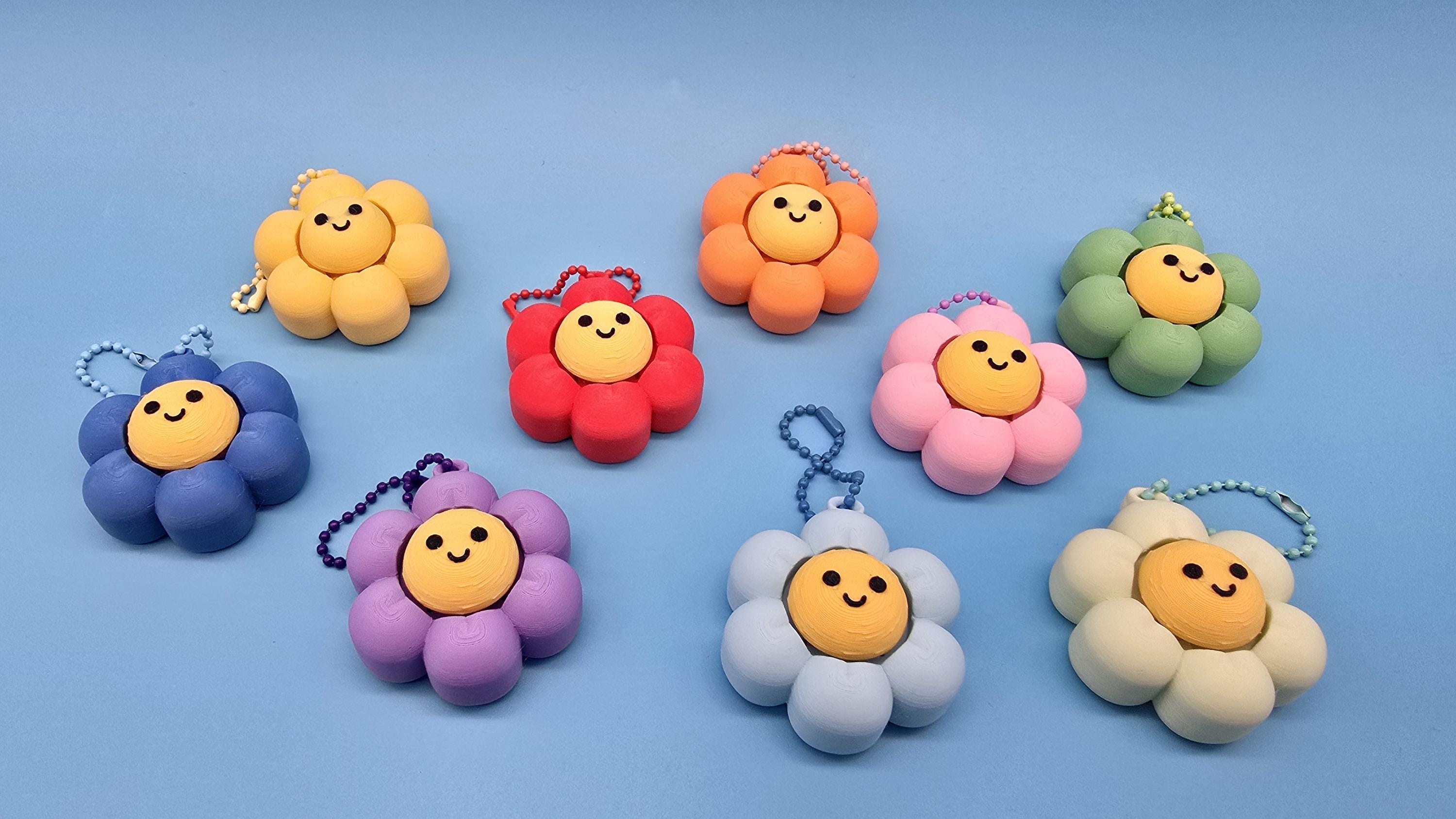 Daisy Clicker Keychain | Satisfying Click | Sensory Fidget in Rainbow colors